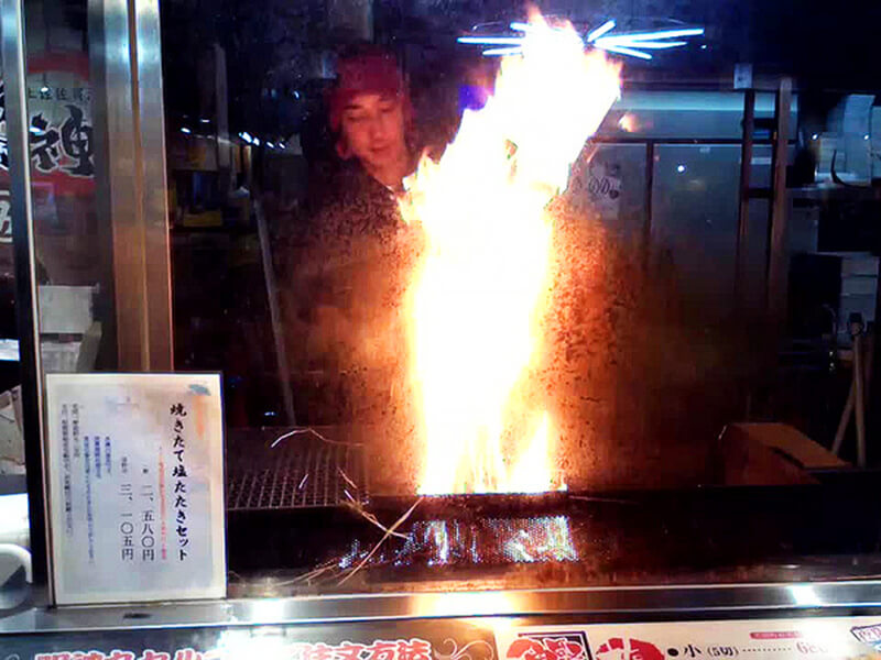 明神丸の店員