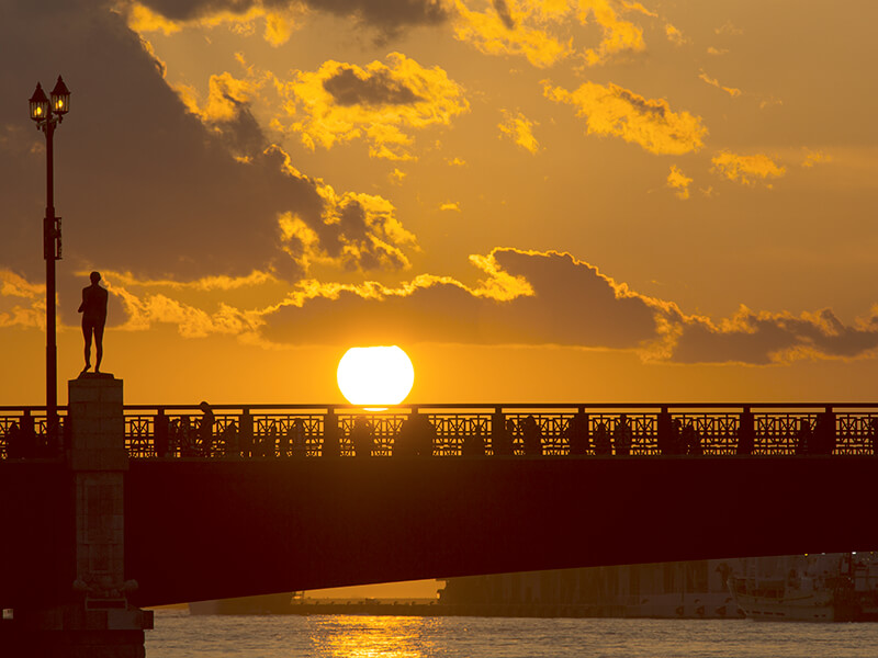 幣舞橋