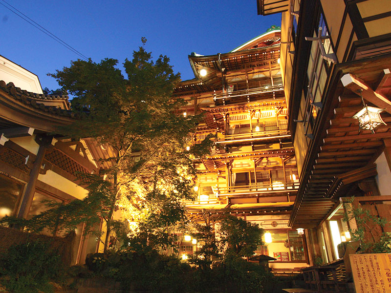 金具屋の外観