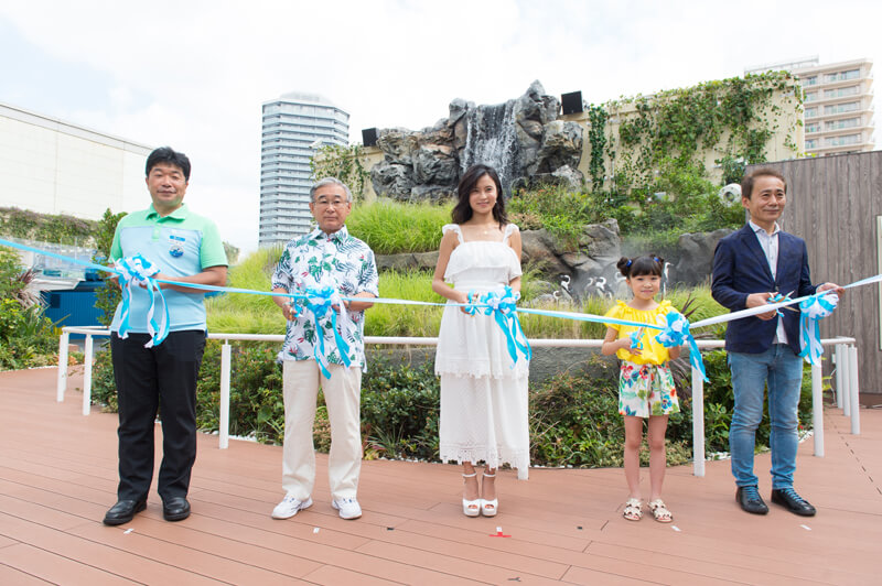 テープカットのセレモニー 写真提供:PRTIMES