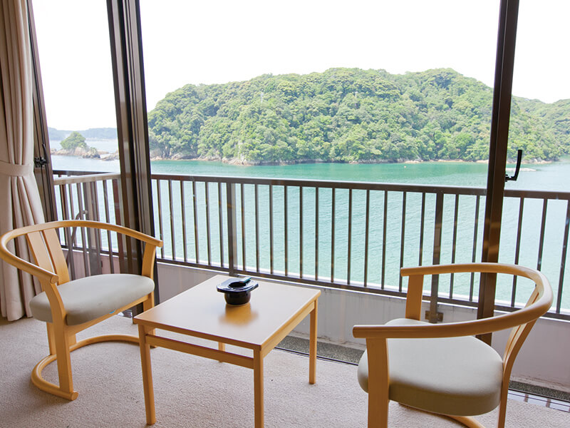 ホテル中の島