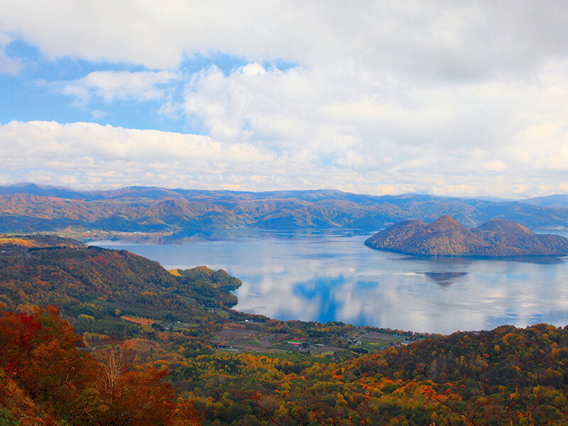 洞爺湖の紅葉