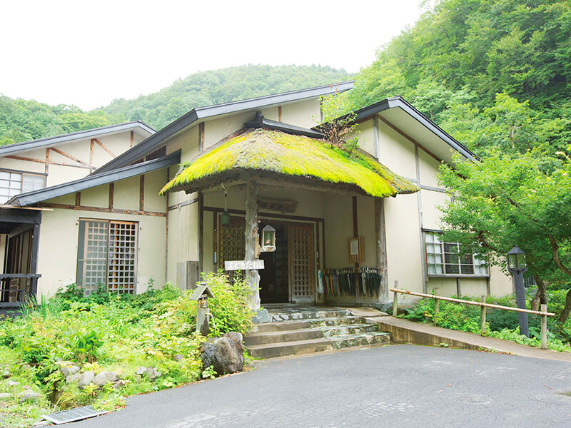 ランプの宿青荷温泉