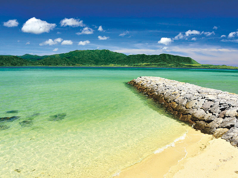 小浜島の美しい細崎海岸