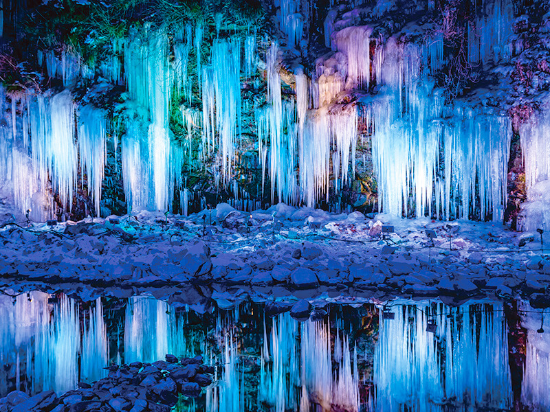 三十槌の氷柱