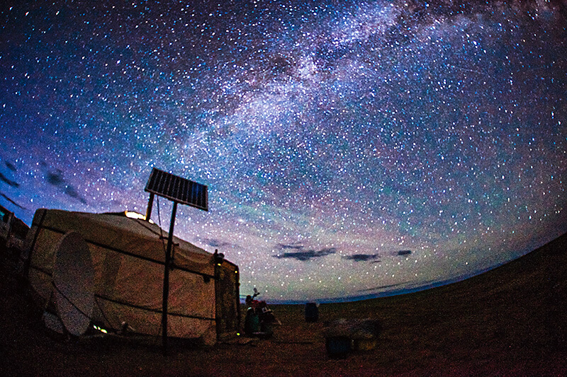 夜のゴビ砂漠