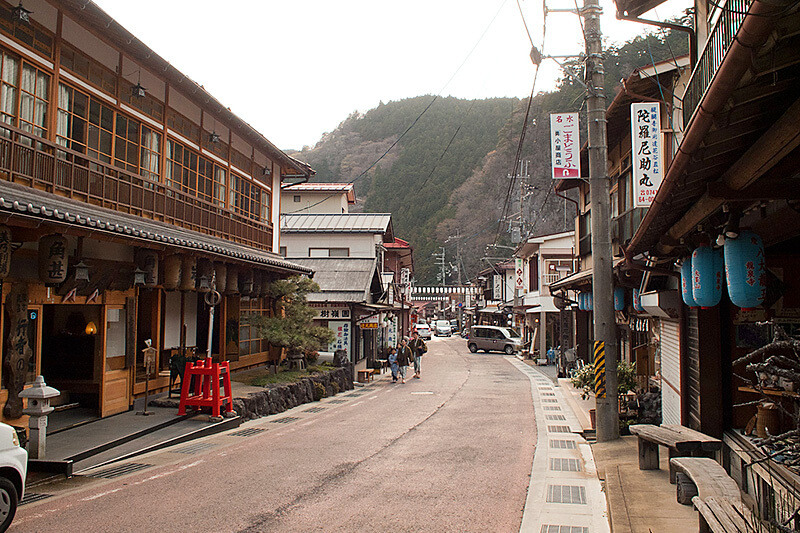 昼の洞川温泉