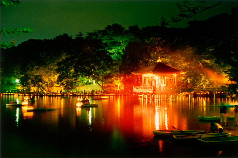 奈良公園 浮見堂