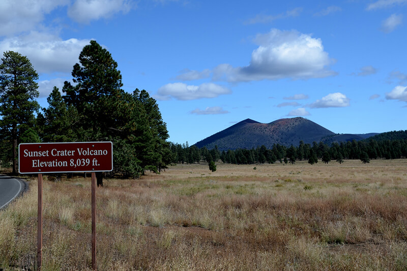 サンセットクレーター火山