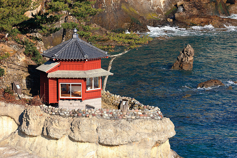 五浦海岸 六角堂