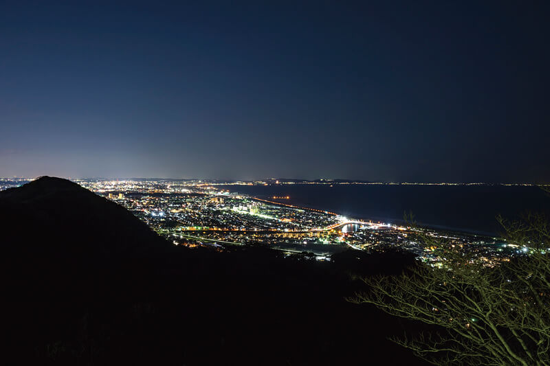 湘南平の夜景