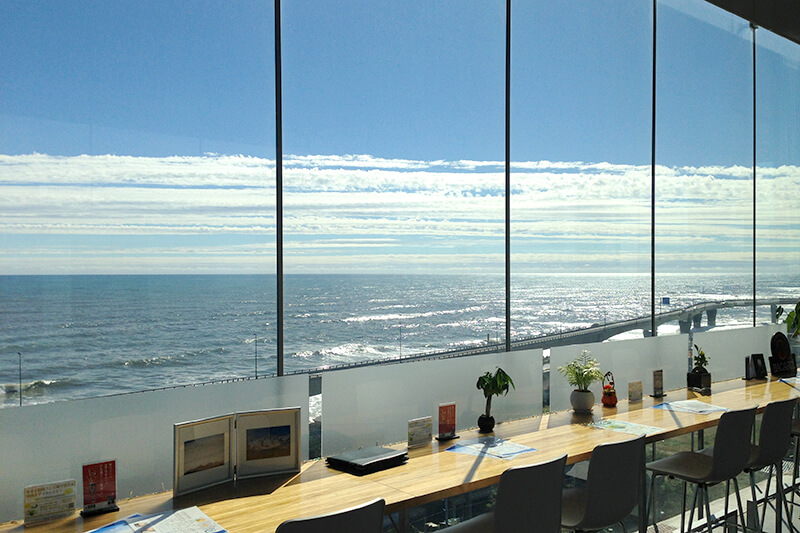 SEA BiRDS CAFE 窓際