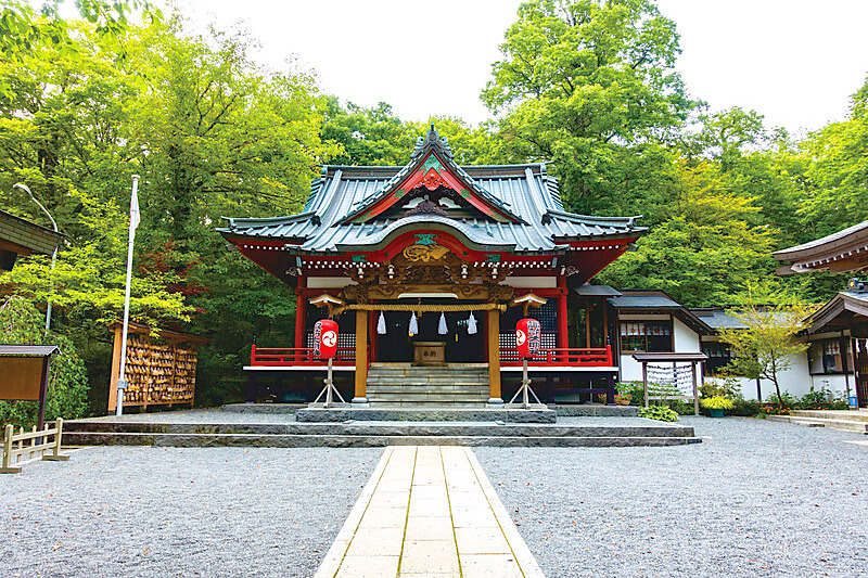 山中諏訪神社