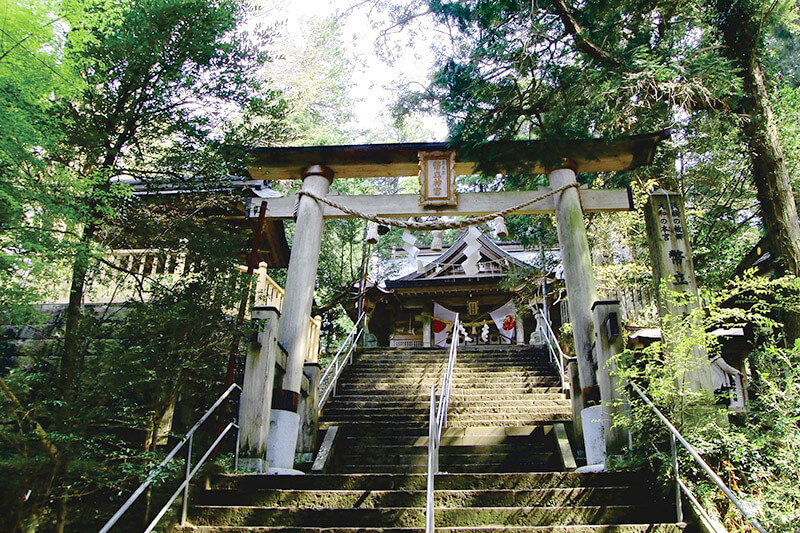 弊立神社