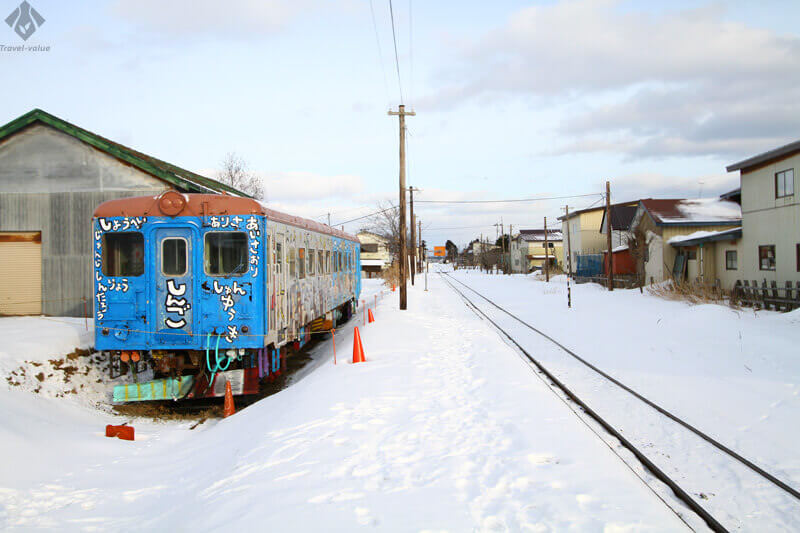 津軽鉄道・嘉瀬駅「キャンパス列車」