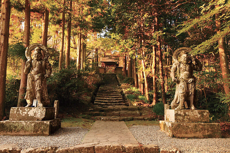両子寺 山門 仁王像