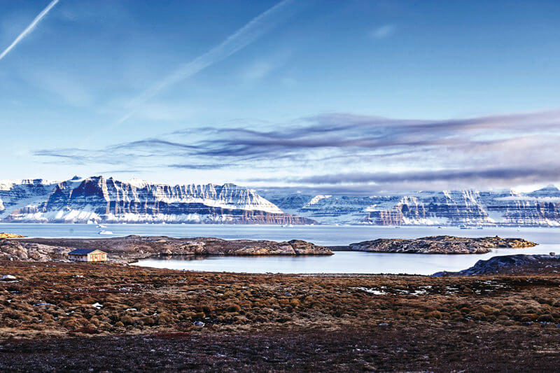 グリーンランド　氷山とフィヨルド