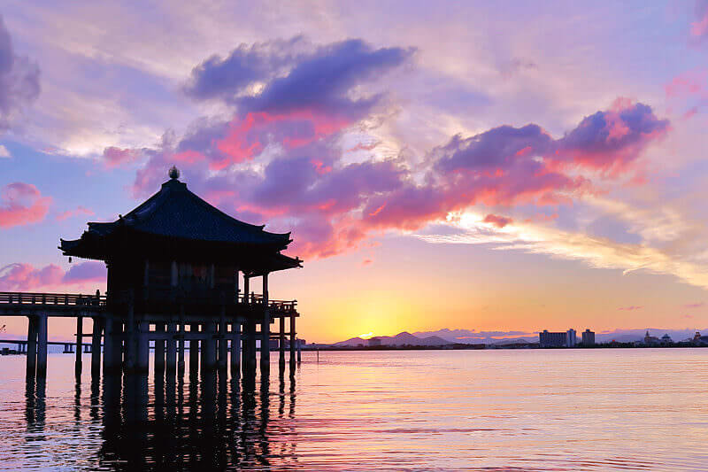 琵琶湖 大津 浮御堂の朝景