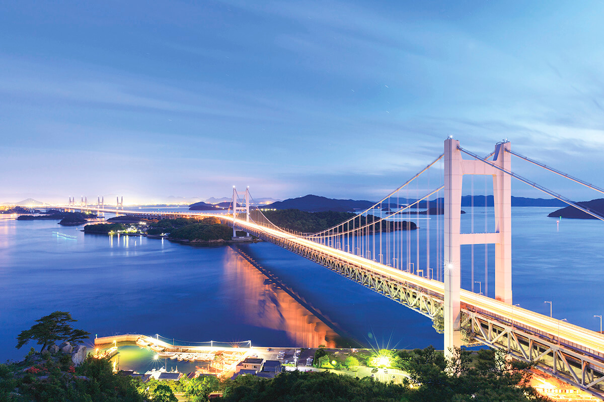 本州と四国を結ぶ瀬戸大橋は観光スポットとしてもおすすめ 展望台やライトアップをご紹介 トリドリ