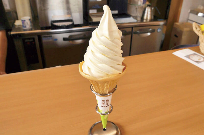 夏に美味しい萩の夏みかんソフトクリーム