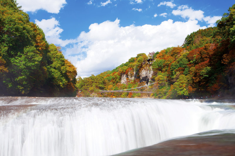群馬県の観光スポット「吹割の滝」で春の新緑から秋の紅葉まで堪能しよう！
