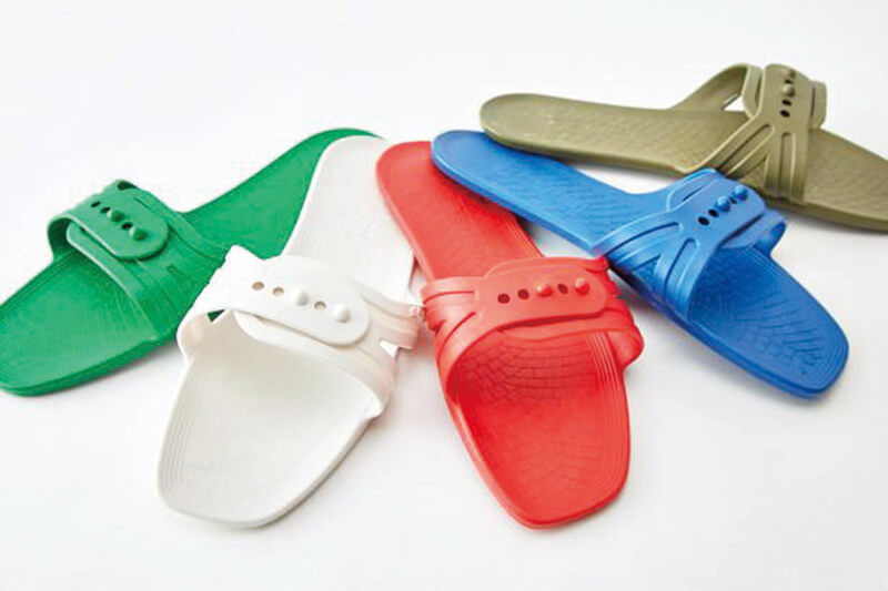 【プレゼントキャンペーン】クルッ・パチッ!! で、もう履けちゃう。トリップサンダル「PRONTO」を2名様に!!