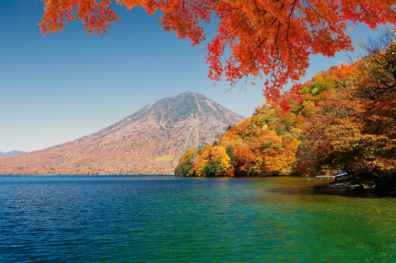 週末旅行におすすめ!! 美しい紅葉が見られる栃木県・奥日光「中禅寺湖」へ行ってみよう。